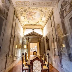Yid Luxury Near Ponte Vecchio Apartment Florence